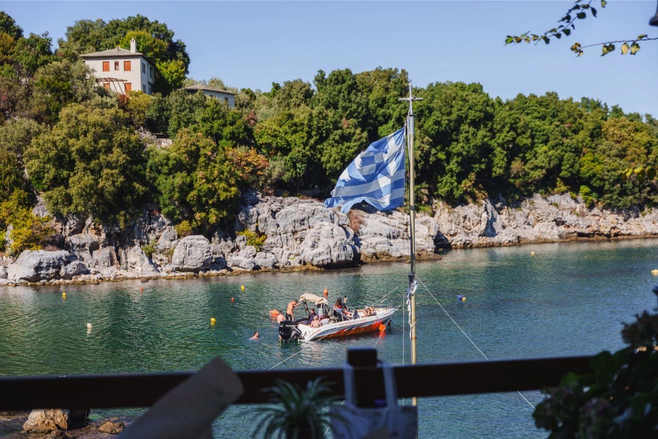 Outdoor dining Karagatsi restaurant Pelion